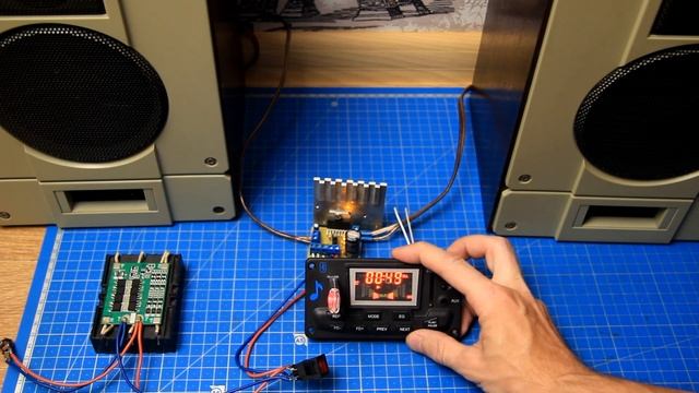 ? Врезной звуковой модуль с LED дисплеем, Bluetooth, USB, Radio, AUX смотреть онлайн