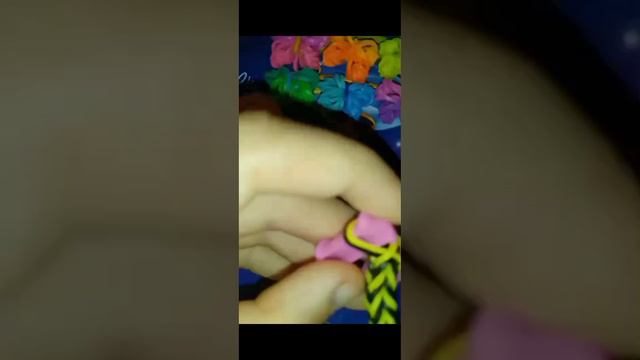 как сделать браслеты из резинок смотреть онлайн