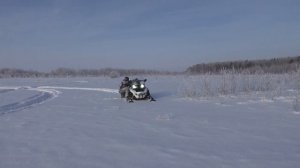 Снегоход Arctic Cat Bearcat Z1 XT по глубокому снегу