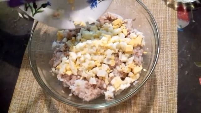 САЛАТ С ТУНЦОМ И РИСОМ!!! смотреть онлайн