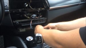 BMW X5 E70 und X6 E71 CCC Navigation ausbauen