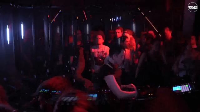 Dubfire Boiler Room Berlin DJ Set смотреть онлайн