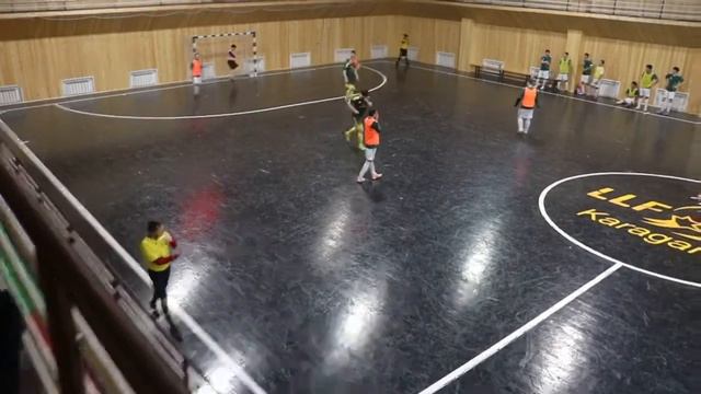 БанкЦентрКредит - Батыр. Счёт 6:1. ЛЛФ Караганда. Вторая лига. 8 тур. 07.01.2018г. смотреть онлайн