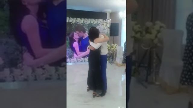 Танец мамы с сыном на свадьбе смотреть онлайн