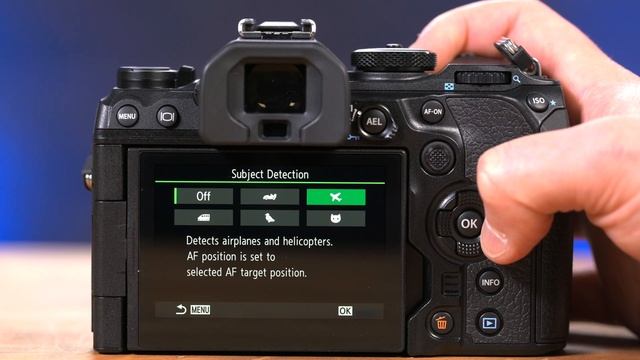 Refined Micro 4/3 I OM-1 First Look смотреть онлайн
