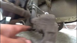 Пежо 308, замена задних колодок, нюансы.