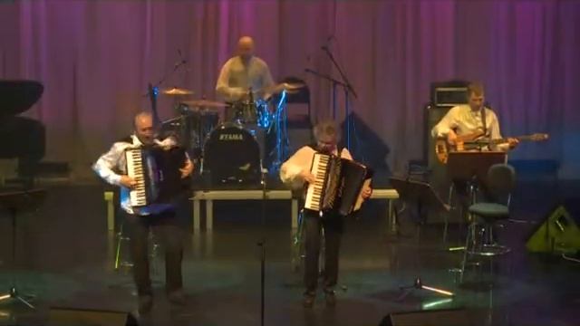 Amerikansk Træ Sko Polka - (Tradit.). "Musette Squared (μΖ²) - a formula for success" смотреть онлайн