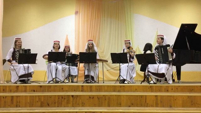 Народный ансамбль "Живица" Э.Григ, А.Рыбак. "Финская в русском стиле", переложение В.Сокол. смотреть онлайн