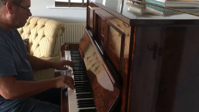 Do You Know What it Means to Miss New Orleans? Gary Dawes - piano. смотреть онлайн