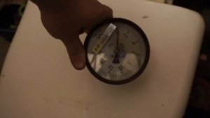 Как измерить напор воды своими руками