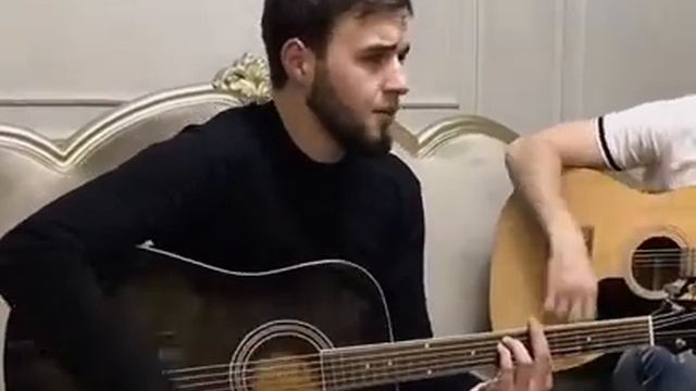 Руслан Сербо - Поцелуями тает ?(cover) на гитаре смотреть онлайн