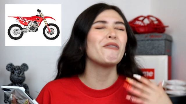 ¡ QUÉ LOCURA ! TOP 5 de los accesorios más RAROS e INCREÍBLES de SUPREME! ? | Alejandra Torrelli смотреть онлайн