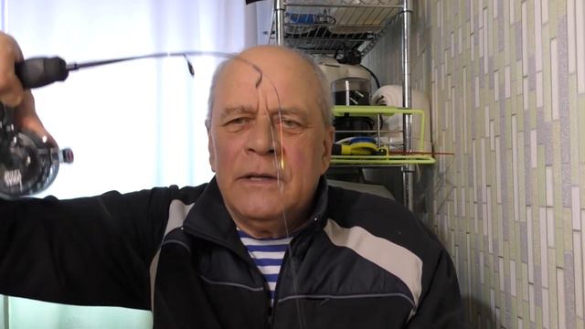 Очень удобная удочка при ловле на течении зимой со льда!" смотреть онлайн