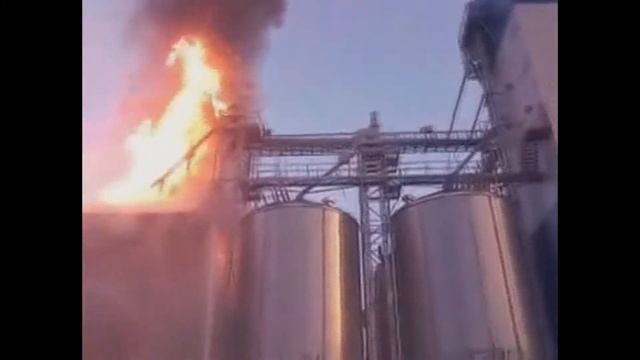 Зерносушилка в огне! смотреть онлайн