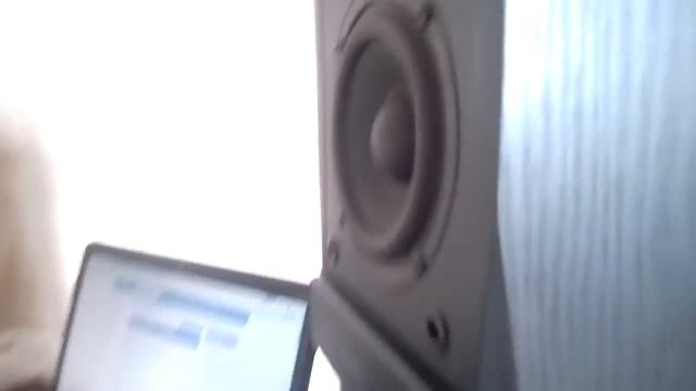 Колонки Sven стандартные качают смотреть онлайн