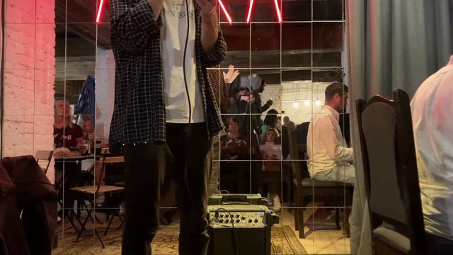 Ghost Cities x Сергій Рафальський — Омела висить на в'язі... смотреть онлайн