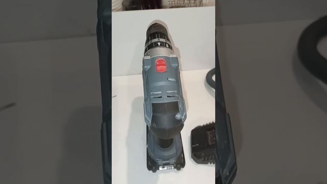 Обзор шуруповерта Graphite 18 V смотреть онлайн