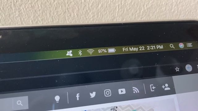 Trying To Fix A Broken 1st Gen iPad (Fail) смотреть онлайн