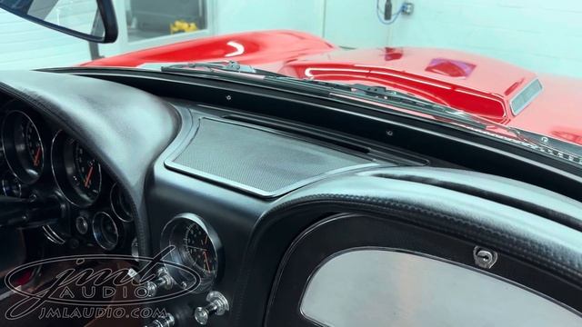 1965 Chevrolet Corvette C2 Coupe JML Audio of St. Louis’ Professional Integration Series смотреть онлайн