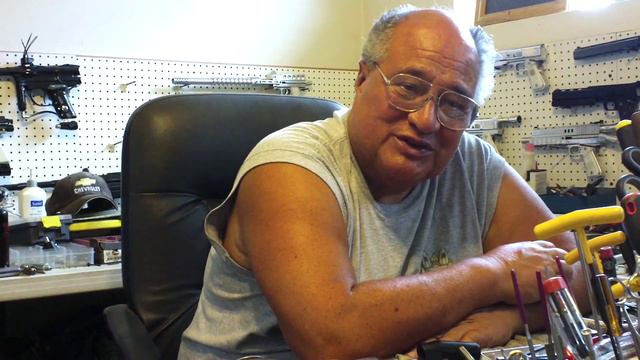 Earon Carter talks about sponsoring Team Navarone around 1986-1987 and his 3 hole powertubes смотреть онлайн