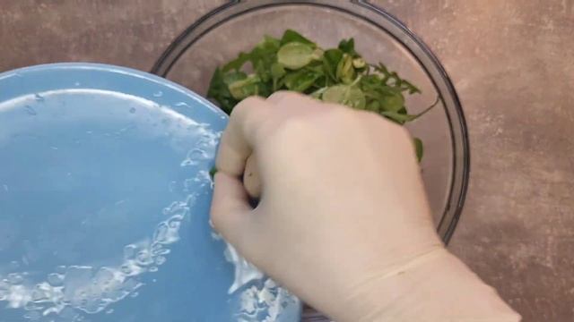 САЛАТ С КРЕВЕТКАМИ И АВОКАДО смотреть онлайн
