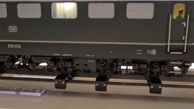 KM1 - E50 032 - Spur1 - DB Ep. IIIb смотреть онлайн
