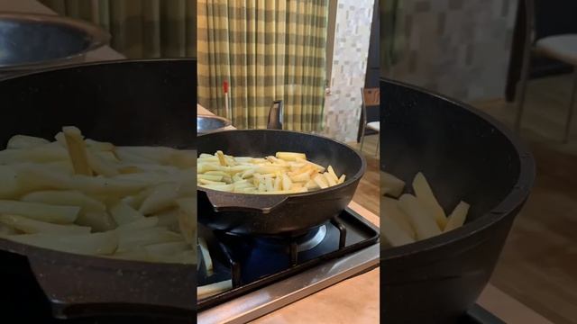 когда просто захотелось поесть жаренной картошечки? смотреть онлайн