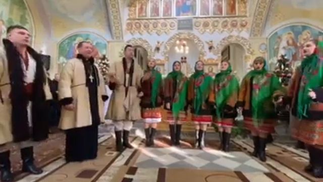 N45. ЦОІ. Щедрівка "Щедрий вечір". Родинний гурт "Дністрові дзвони" з Уляною і Вікою Кандюк. Конкур смотреть онлайн