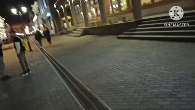 ФлоридаЯлта.Пошла работать,рассчитывает на 50 долл в день,расходы не знает.Говорит,что не за деньги