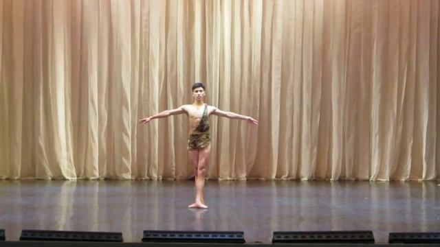 Раманбек Бейшеналиев - вариация Актеона из балета "Эсмеральда" смотреть онлайн