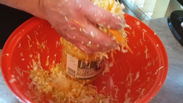 СОЛИМ КАПУСТУ. смотреть онлайн