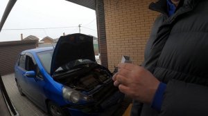 LED противотуманки на HONDA JAZZ / FIT GD1 со снятием переднего бампера.