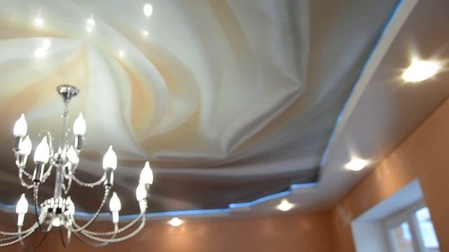 Натяжные потолки с фотопечатью в виде нежной шелковой ткани смотреть онлайн
