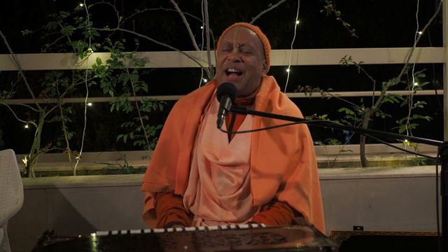 Evening Kirtan In Mayapur - HH Devamrita Swami