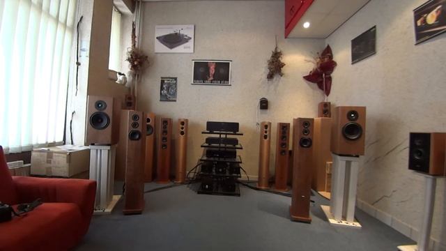 DAYENS Grande Mikra, DAYENS Ampino Preamplifier + 2 x DAYENS Ampino Monoblock, SONY X559ES video 2 смотреть онлайн