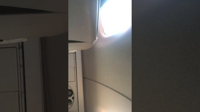 White noise in the aircraft cabin. Белый шум в салоне самолета смотреть онлайн