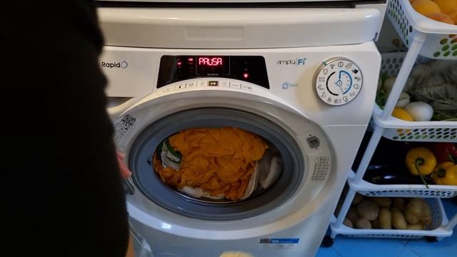 Candy Rapidó Quando La Lavatrice è Partita E Trovi Un Altro Capo Da Aggiungere