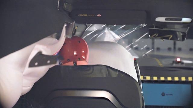 2022 Rivian R1S Driver-side Small Overlap Crash Test (extended Footage)