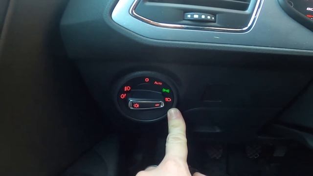 How to Enable or Disable Dipped Beam in Seat Leon III ( 2012 - 2020 ) - Use Headlights смотреть онлайн
