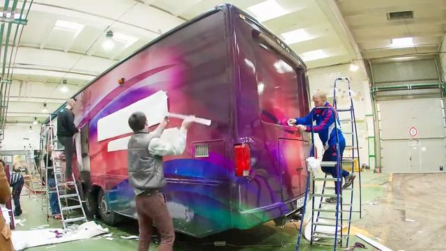 Шикарус. Полная оклейка автобуса за 5 часов. Pokley.ru смотреть онлайн