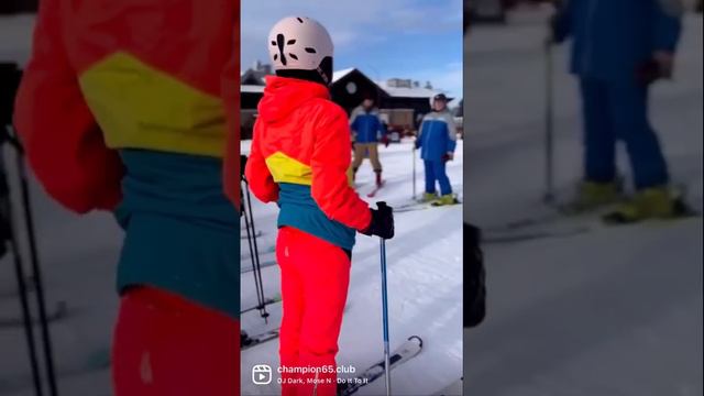 Наш клуб ведет набор на занятия по горным лыжам ⛷️/сноуборду🏂 *ДЛЯ ВЗРОСЛЫХ.* смотреть онлайн