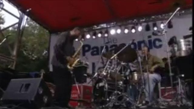 Kenny Garrett Quartet - Inner City Blues смотреть онлайн