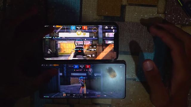 Sony Xperia 1 vs iPhone XS Pubg fps test bullet Ressitenc test AiM assist test | смотреть онлайн