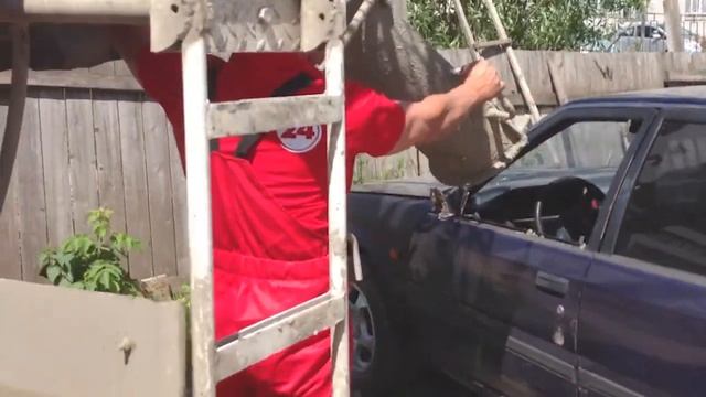 Разборки на стоянке смотреть онлайн