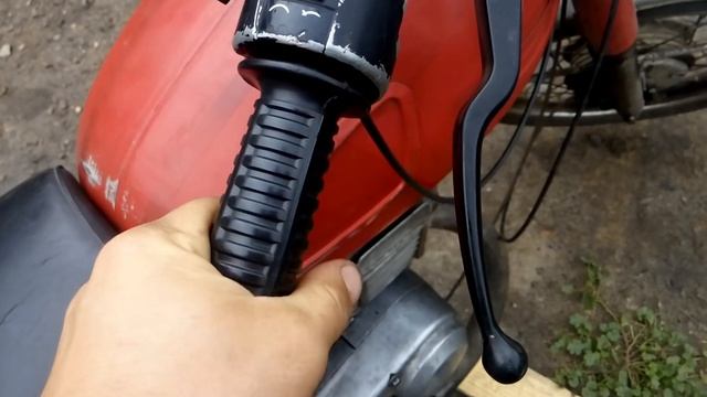 Лепестковый клапан на мотоцикле Минск