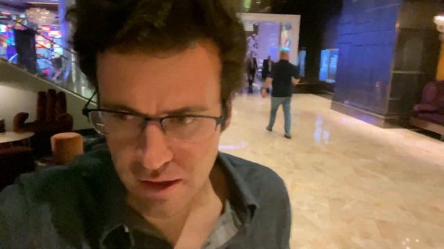 Лас-Вегас открыли. Карантин отступает в США смотреть онлайн