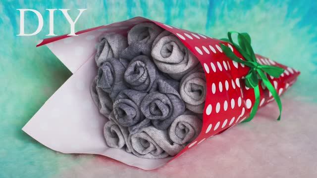 БУКЕТ из НОСКОВ. ПОДАРОК на 23 ФЕВРАЛЯ смотреть онлайн