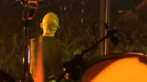 Moby - Lift Me Up (Live)
