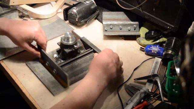 Несварные пуансон и матрица для гибки на гидропрессе. Слесарка. смотреть онлайн