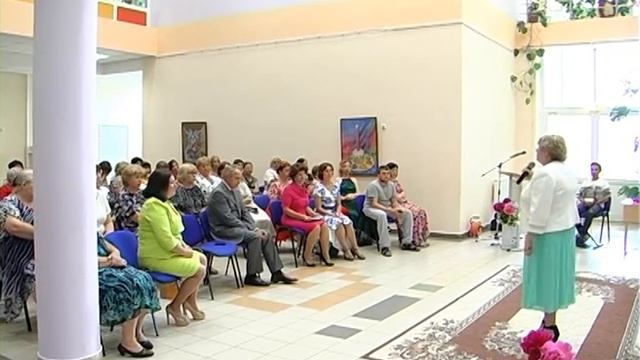 Поощрение лучших педагогов района путевками на отдых смотреть онлайн